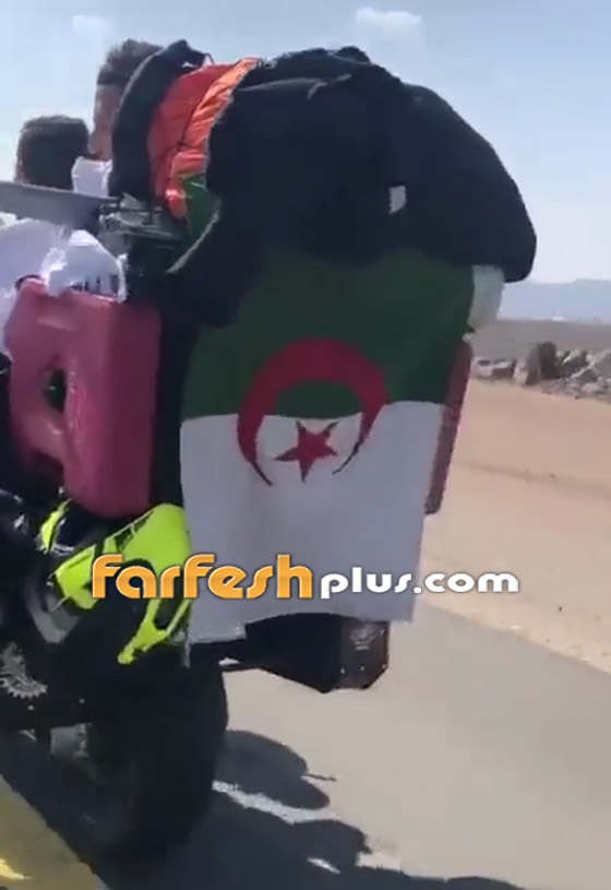 شابان جزائريان يصلان مكة على دراجة نارية.. عبر 8 دول! فيديو صورة رقم 4