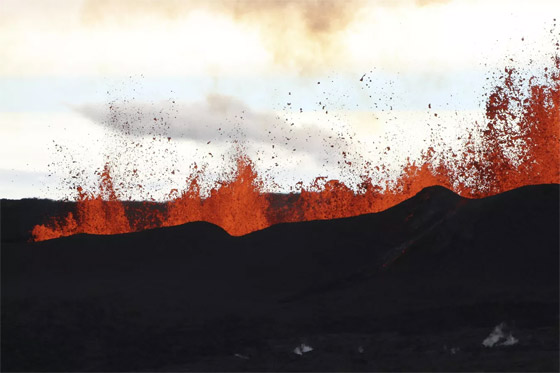 بالصور: ثوران بركاني يخطف البصر في هاواي صورة رقم 4