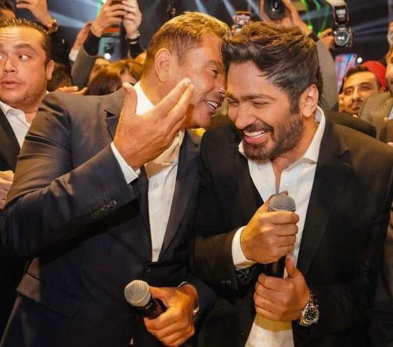 لأول مرة، عمرو دياب مع تامر حسني يغنيان ديو معا.. فيديو وصور صورة رقم 2