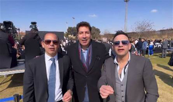 فيديو طريف: مصطفى قمر، رامي إمام وهاني رمزي يحتفلون بتخرج أولادهم صورة رقم 1