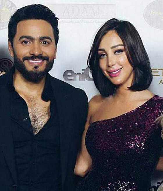 الأزمات تلاحق تامر حسني... اتهامه بالسرقة وانسحاب النجمات وانفصاله عن بسمة بوسيل صورة رقم 2