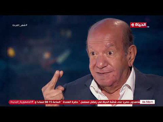 فيديو مؤثر: لطفي لبيب حزين من تقصير هنيدي معه ولهذا لم يصلّي وهو في الجيش! صورة رقم 1