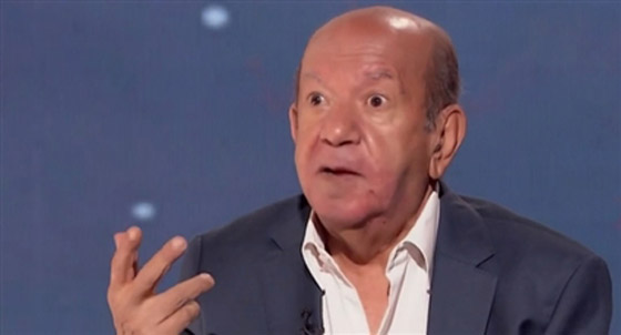فيديو مؤثر: لطفي لبيب حزين من تقصير هنيدي معه ولهذا لم يصلّي وهو في الجيش! صورة رقم 4