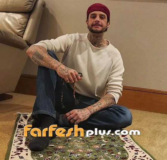 أحمد الفيشاوي يستفز الجمهور بصوره أمام الكعبة لأداء العمرة بـ الوشم والتاتو! صورة رقم 6