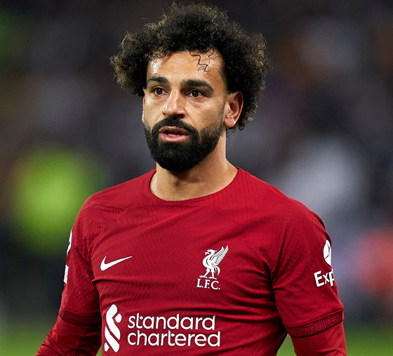صور محمد صلاح على البحر مع إنجي علي وابنتها الشابة بملابس مثيرة صورة رقم 10