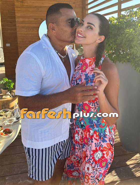 فيديو وصور عمرو دياب في وضع حميمي يثير الجدل مع فتاة جديدة! صورة رقم 2
