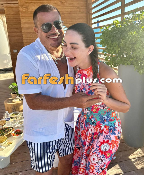 قبلات وأحضان وضحك وحب.. صور رومانسية تجمع عمرو دياب واللبنانية الجريئة والمثيرة داليدا خليل صورة رقم 4