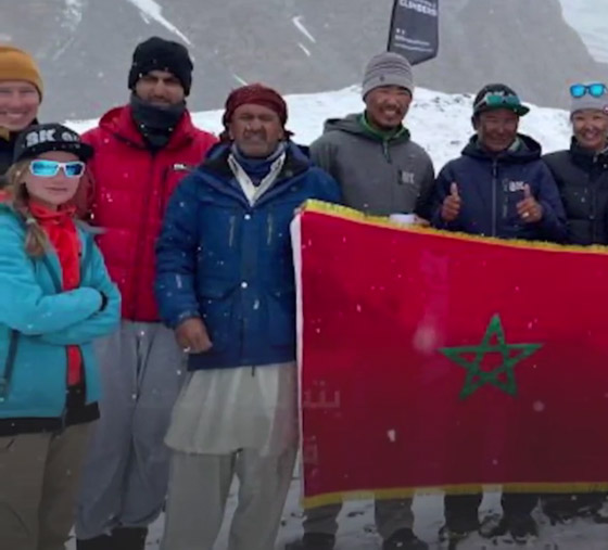 نجوا من الموت مرتين وعثرا على جثة.. مغامران مغربيان يتحديان أعلى قمم العالم! صورة رقم 7