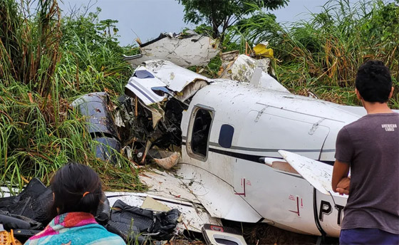 فيديو: مقتل 14 في تحطم طائرة بولاية الأمازون في البرازيل صورة رقم 4