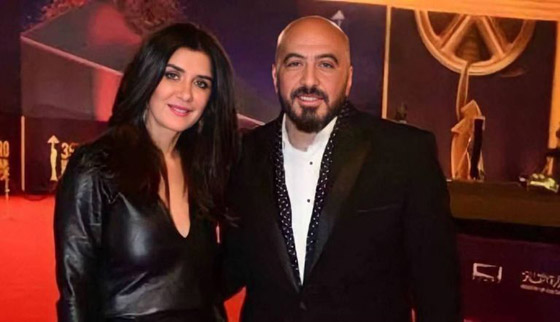 فيديو.. مجدي الهواري طليق غادة عادل يعتدي على عمال مطعم بالضرب صورة رقم 2