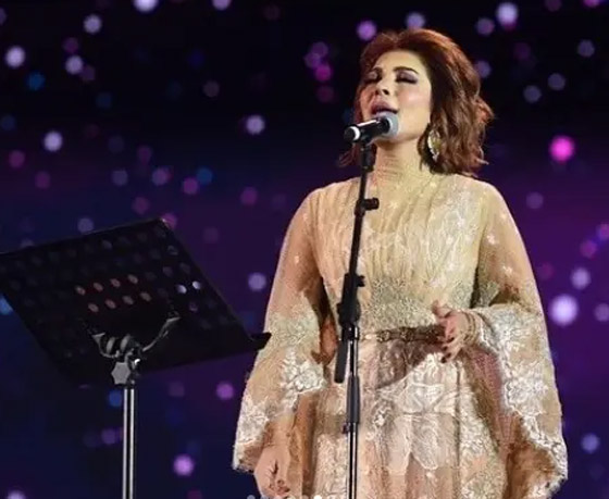 فيديو أصالة جدّة للمرة الاولى: أوقفت حفلها لتهنئ ابنتها شام وفائق حسن يبكي متأثراً صورة رقم 7