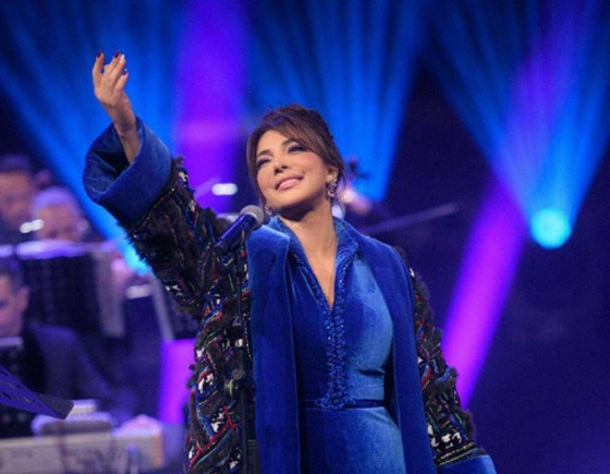 فيديو أصالة جدّة للمرة الاولى: أوقفت حفلها لتهنئ ابنتها شام وفائق حسن يبكي متأثراً صورة رقم 3