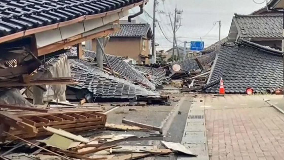 ارتفاع حصيلة زلازل اليابان لـ30 قتيلا.. وفرق الإنقاذ تسابق الزمن لإنقاذ العالقين صورة رقم 5