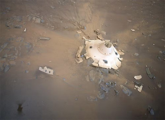 البشر يلوثون المريخ بـ7 أطنان من النفايات قبل أن تطأ أقدامهم سطحه! صورة رقم 2