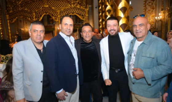 محمد فؤاد يحتفل بزفاف نجله عبد الرحمن، وابنته الشابة الحسناء تخطف الأنظار صورة رقم 6
