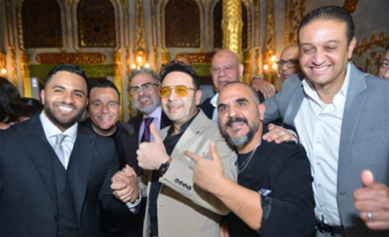 محمد فؤاد يحتفل بزفاف نجله عبد الرحمن، وابنته الشابة الحسناء تخطف الأنظار صورة رقم 8
