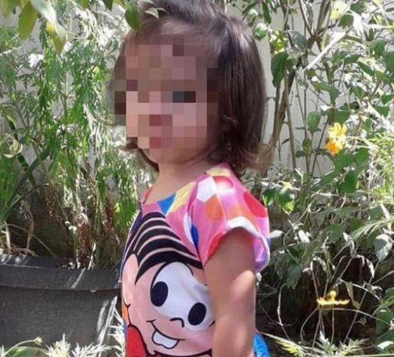 وفاة طفلة عمرها 4 سنوات نسيها والدها بالسيارة وذهب إلى العمل صورة رقم 3