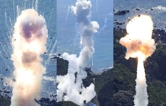 فيديو: رعب المشاهدين لصاروخ تجسس انفجر باليابان بعد ثوان من إطلاقه صورة رقم 3