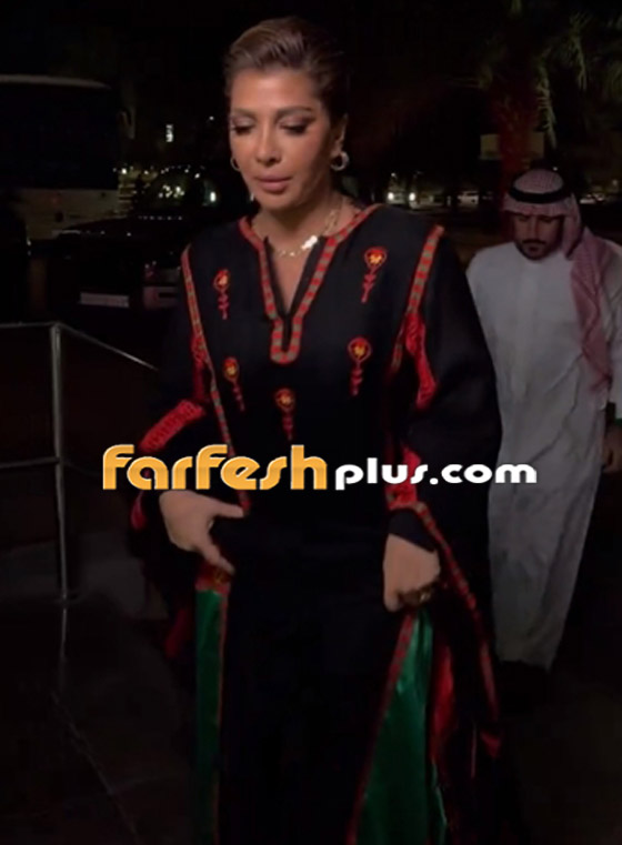 فيديوهات: أصالة تحيي التراث الفلسطيني بأغنية (أصحاب الأرض) وترقص مع أصغر معجب صورة رقم 5