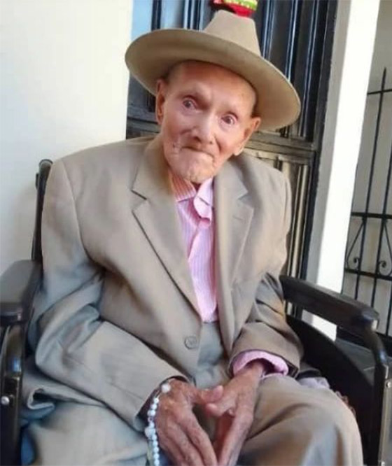 قبل أيام من عيد ميلاده.. وفاة أكبر رجل في العالم عن عمر يناهز 115 سنة صورة رقم 15