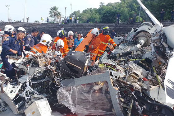 حادث بالجو: مقتل 10 باصطدام وسقوط طائرتي هليكوبتر للبحرية الماليزية صورة رقم 1