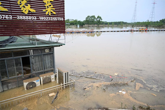 صور لأسوأ فيضان شهدته الصين منذ 50 عاما صورة رقم 6