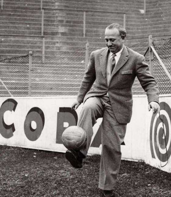 1949 عام كارثي لمنتخب إيطاليا.. قضى أغلب نجومه بحادث طائرة صورة رقم 3