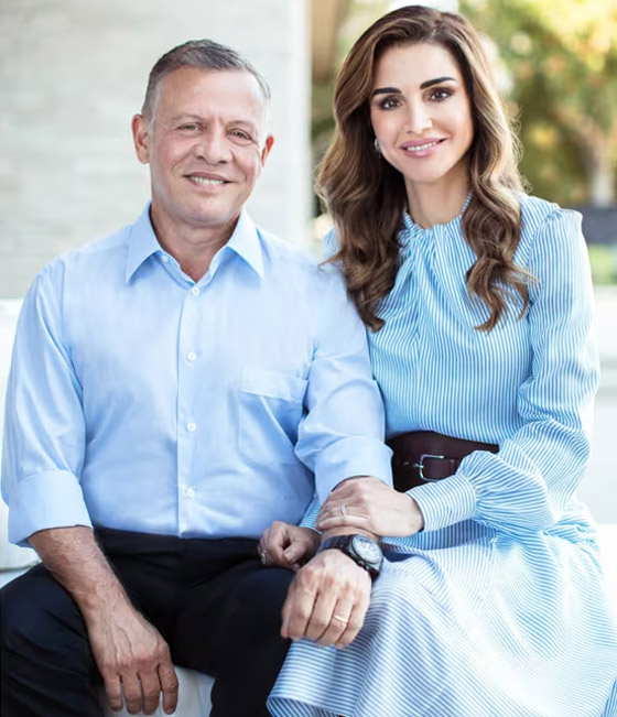 25 عاما على تتويج الملك عبدالله.. كيف اختارت الملكة رانيا إطلالتها لهذه المناسبة؟ صورة رقم 10