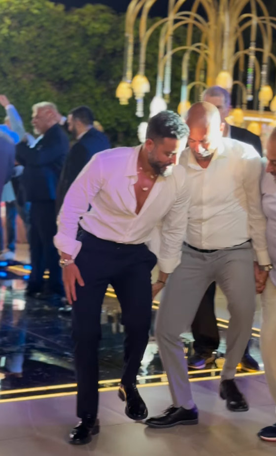 فيديو سعد رمضان (يدبك) بمهارة في أحد الأعراس وينال إعجاب الجمهور صورة رقم 6