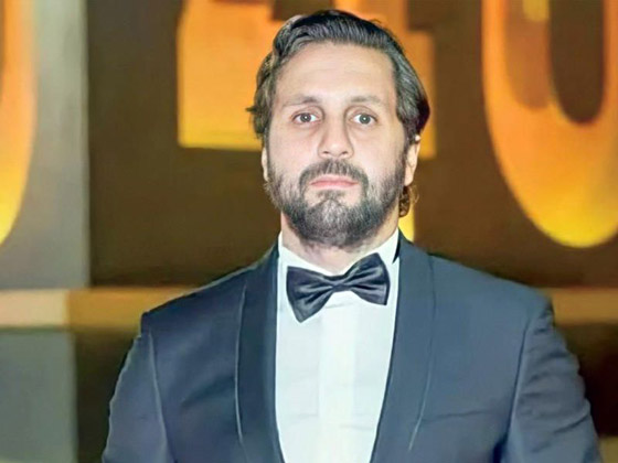 فتاة مصابة بالسرطان تًُفاجَأ بزيارة من الفنان المصري هشام ماجد.. كيف كان رد فعلها؟  صورة رقم 6