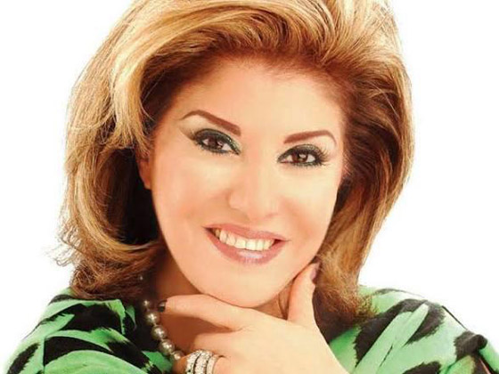 موقف محرج للإعلامية هالة سرحان.. سخرت من مذيعة لم تعرفها والجمهور يهاجمها ويتهمها بالغرور! صورة رقم 3 موقف محرج للإعلامية هالة سرحان.. سخرت من مذيعة لم تعرفها والجمهور يهاجمها ويتهمها بالغرور! صورة رقم 3