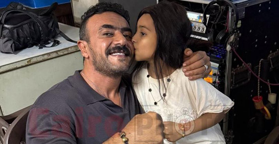 أحمد العوضي ومي عمر يحققان أمنية الطفلة ليلى المصابة بالسرطان: مثّلت في فيلمهما الجديد صورة رقم 3 أحمد العوضي ومي عمر يحققان أمنية الطفلة ليلى المصابة بالسرطان: مثّلت في فيلمهما الجديد صورة رقم 3