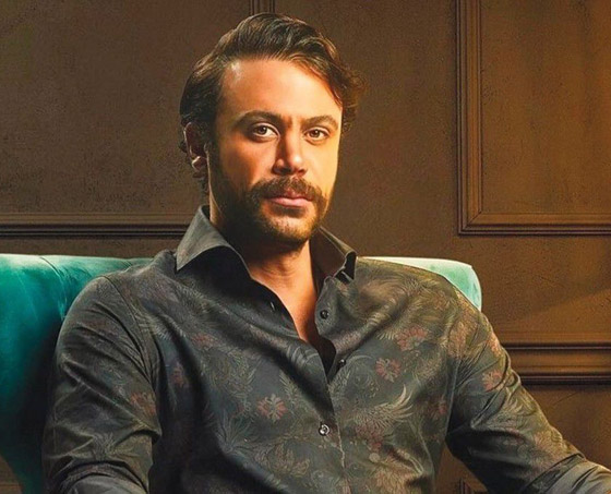 أشرف زكي يكشف خلافات الفنانين، التنافس بين العوضي ومحمد عادل امام وأجر عبلة كامل صورة رقم 5 أشرف زكي يكشف خلافات الفنانين، التنافس بين العوضي ومحمد عادل امام وأجر عبلة كامل صورة رقم 5
