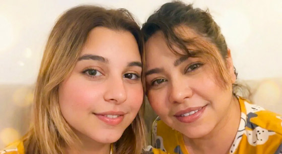 ظهور مفاجئ للنجمة شيرين عبد الوهاب مع ابنتها يسعد جمهورها ويبدد شائعات تدهور صحتها صورة رقم 2