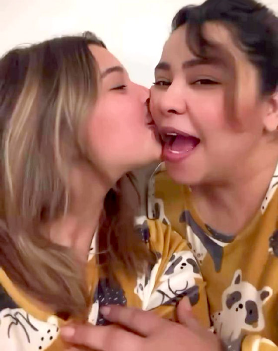 ظهور مفاجئ للنجمة شيرين عبد الوهاب مع ابنتها يسعد جمهورها ويبدد شائعات تدهور صحتها صورة رقم 3