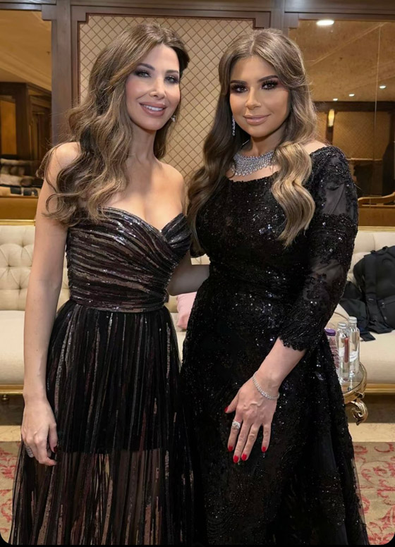 نانسي عجرم تحيي حفل زفاف ابن الفنان محمد عبده وتتألق بفستان اسودا شفاف من إيلي صعب  صورة رقم 6