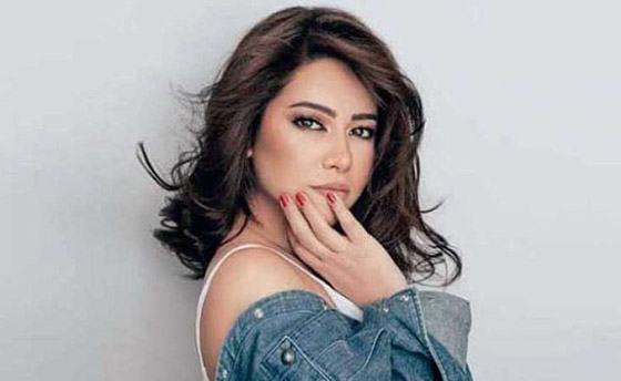 نجمات شهيرات تعرضن للنصب والسرقة على يد الخادمات! شيرين عبد الوهاب، نوال الزغبي ومنة فضالي في صدمة! صورة رقم 2 نجمات شهيرات تعرضن للنصب والسرقة على يد الخادمات! شيرين عبد الوهاب، نوال الزغبي ومنة فضالي في صدمة! صورة رقم 2