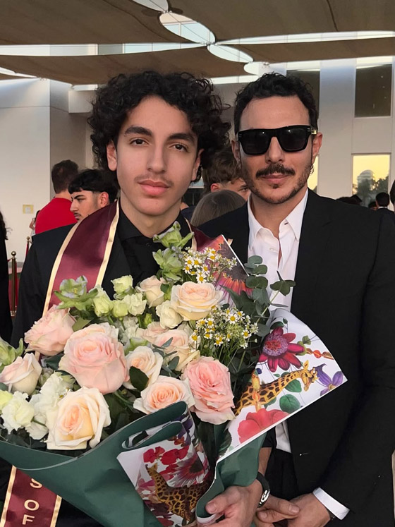 نجوم يحتفلون بتخرج أبنائهم منهم تامر حسني، شيرين عبدالوهاب، واحمد سعد.. لحظات فخر وفرحة ودموع صورة رقم 4 نجوم يحتفلون بتخرج أبنائهم منهم تامر حسني، شيرين عبدالوهاب، واحمد سعد.. لحظات فخر وفرحة ودموع صورة رقم 4