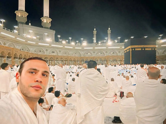 محمد إمام يؤدي مناسك العمرة وينشر صورته أمام الكعبة: يا رب اكتبها لكل مشتاق صورة رقم 1 محمد إمام يؤدي مناسك العمرة وينشر صورته أمام الكعبة: يا رب اكتبها لكل مشتاق صورة رقم 1