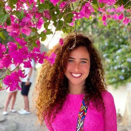 سجن مصممة مصرية 6 شهور والزامها بتعويض 2 مليون جنيه بعد سرقة لوحات فنان روسي صورة رقم 3 سجن مصممة مصرية 6 شهور والزامها بتعويض 2 مليون جنيه بعد سرقة لوحات فنان روسي صورة رقم 3