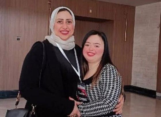 جوري بكر ترفض زواج ذوي الاعاقة.. والعروس سما رامي (داون سيندروم) ترد بسخرية هي وأمهاً صورة رقم 1 جوري بكر ترفض زواج ذوي الاعاقة.. والعروس سما رامي (داون سيندروم) ترد بسخرية هي وأمهاً صورة رقم 1