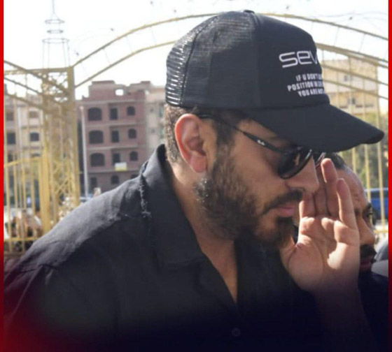 الوداع الأخير: تامر حسني يحمل نعش والده وابنته تاليا تودع جدها بكلمات مؤثرة صورة رقم 5 الوداع الأخير: تامر حسني يحمل نعش والده وابنته تاليا تودع جدها بكلمات مؤثرة صورة رقم 5