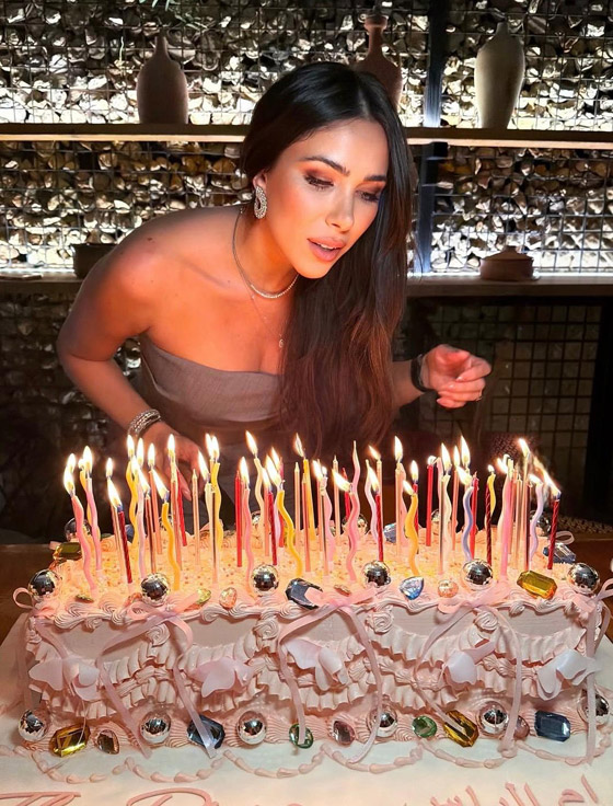 كيف احتفل ناصيف زيتون بعيد ميلاد زوجته دانييلا رحمة؟ وما هي كيكة (قبل وبعد)؟ صورة رقم 1 كيف احتفل ناصيف زيتون بعيد ميلاد زوجته دانييلا رحمة؟ وما هي كيكة (قبل وبعد)؟ صورة رقم 1