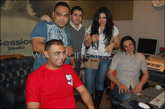 بالصور.. مروه نصر تعيد فتح البومها بعد الثوره! صورة رقم 4 بالصور.. مروه نصر تعيد فتح البومها بعد الثوره! صورة رقم 4