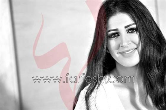 ما سبب رفض صابر الرباعي عمل زوجته كموديل بعد فيديو كش ملك؟ صورة رقم 2