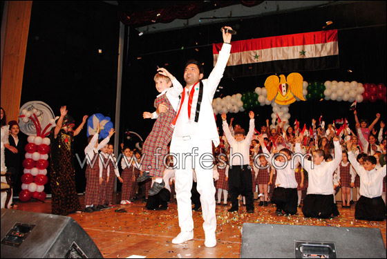 بالصور.. سامر غابرو يحتفل مع طلاب مدرسة المميزين  صورة رقم 4