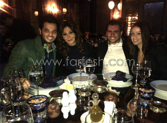اليسا تتناول العشاء مع اصدقائها وتقدم التعازي لاهالي الضحايا بمصر! صورة رقم 1