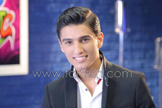 صوور وفيديو: محمد عساف بالزي الخليجي وكاظم الساهر يشيد بادائه صورة رقم 5