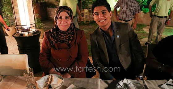 صورة محمد عساف مع امه: صباح الفرحة بك يا امي صورة رقم 2