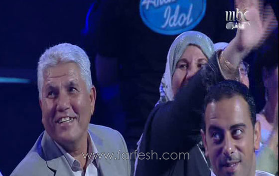 صورة محمد عساف مع امه: صباح الفرحة بك يا امي صورة رقم 3